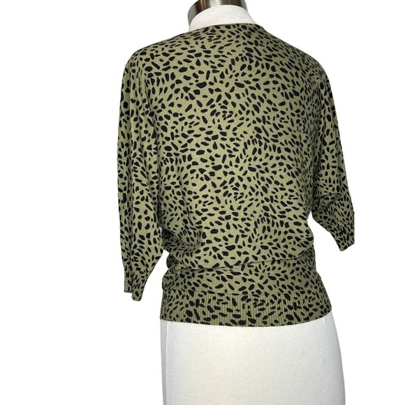 Premise knit sweater size Medium pull over green black animalprint stretch V-nec - Picture 4 of 13